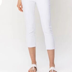 Judy Blues nwt white midrise capris